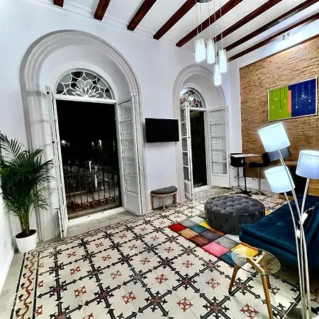Picasso's Deluxe Puerta Apartment Malaga