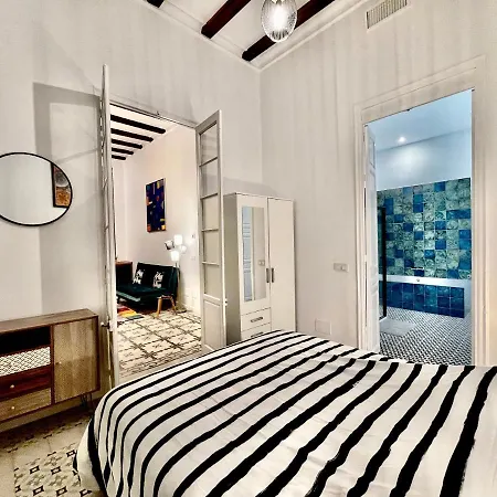 Picasso's Deluxe Puerta Apartment Malaga