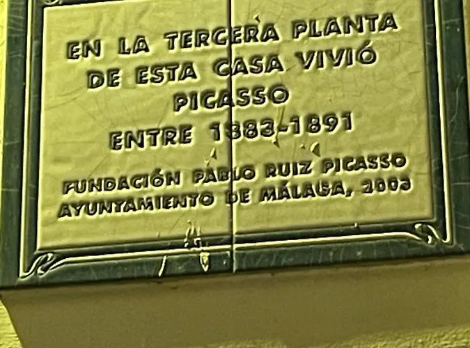 Picasso's Deluxe Puerta Appartamento *